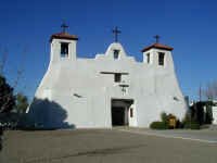 isleta pueblo church.JPG (377665 bytes)